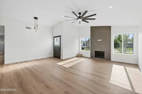 2432 W Saint Moritz Ln, Phoenix, AZ 85023 photo 5