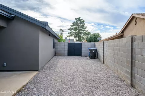 2432 W Saint Moritz Ln, Phoenix, AZ 85023 photo 36