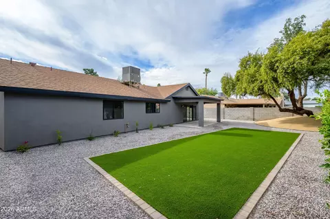 2432 W Saint Moritz Ln, Phoenix, AZ 85023 photo 39