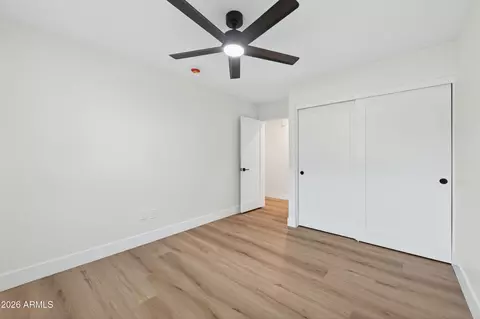 2432 W Saint Moritz Ln, Phoenix, AZ 85023 photo 9