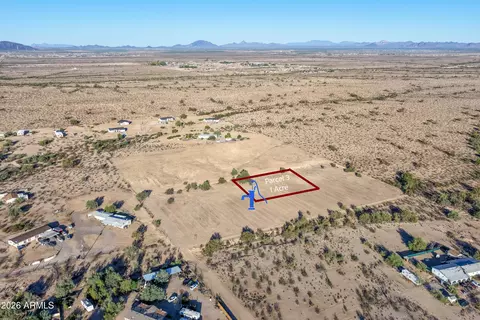 3 Van Buren St # -M, Tonopah, AZ 85354