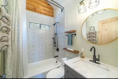 Bath - 6653 W Ridge Rd, Pine, AZ 85544 photo 1 of 4