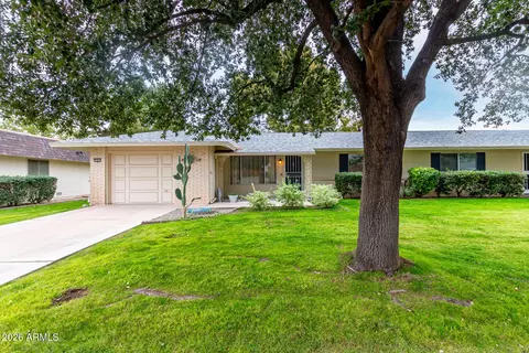 9706 W Sandstone Dr, Sun City, AZ 85351