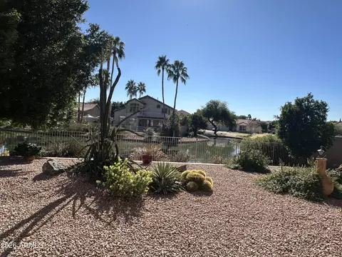 6829 W Monona Dr N, Glendale, AZ 85308