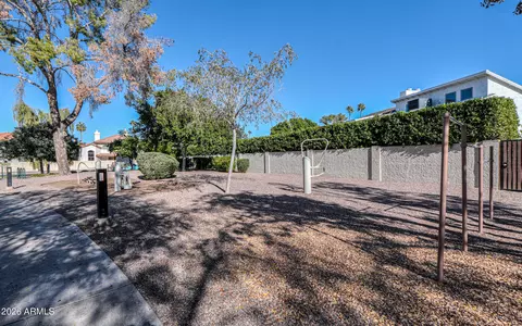 Exterior - 2011 W Nopal Ave, Mesa, AZ 85202 photo 10 of 19