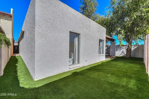 Exterior - 2011 W Nopal Ave, Mesa, AZ 85202 photo 4 of 19