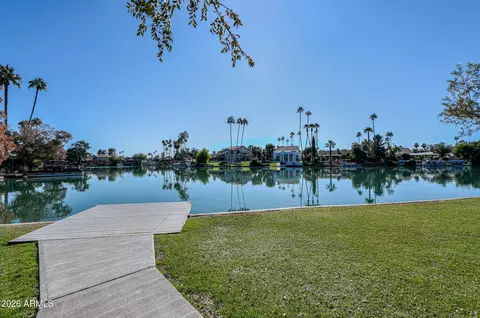 View/Area - 2011 W Nopal Ave, Mesa, AZ 85202 photo 4 of 15