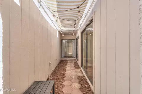 Entry Way - 2011 W Nopal Ave, Mesa, AZ 85202 photo 4 of 4