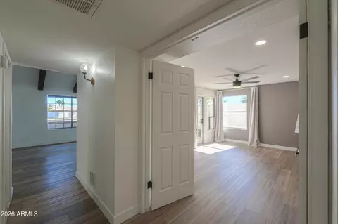 Entry Way - 2011 W Nopal Ave, Mesa, AZ 85202 photo 1 of 4
