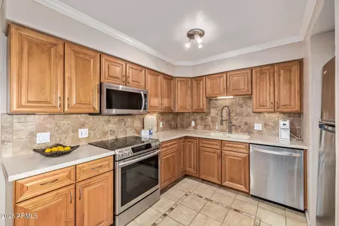 Kitchen - 4021 E Cody St, Apache Junction, AZ 85119 photo 2 of 2