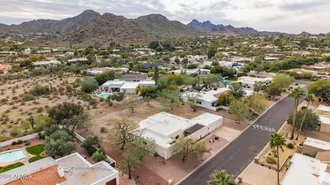 View/Area - 4621 E Onyx Ave, Phoenix, AZ 85028 photo 4 of 11