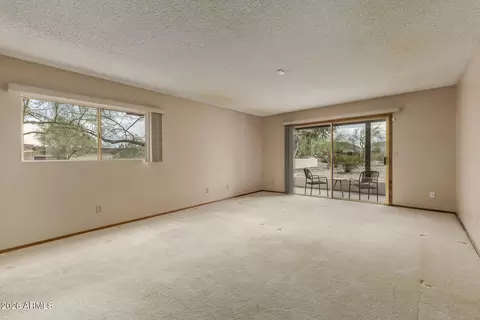 Living - 4621 E Onyx Ave, Phoenix, AZ 85028 photo 7 of 7