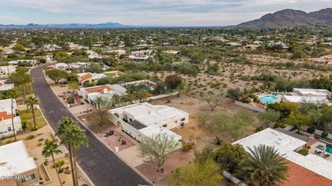 View/Area - 4621 E Onyx Ave, Phoenix, AZ 85028 photo 2 of 11