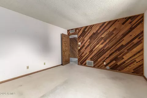 Bedroom - 4621 E Onyx Ave, Phoenix, AZ 85028 photo 2 of 6