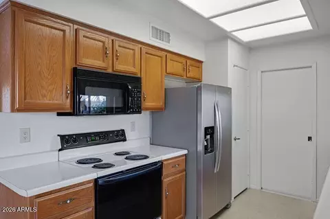 Kitchen - 8026 E Nopal Ave, Mesa, AZ 85209 photo 2 of 3