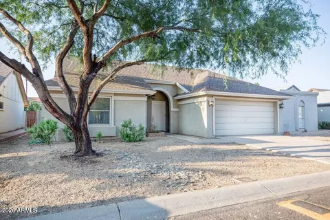 10126 W Orange Dr W, Glendale, AZ 85307