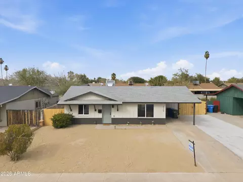 6408 W Avalon Dr, Phoenix, AZ 85033