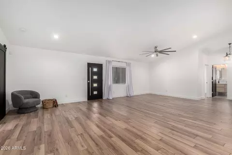 Living - 4607 Edgemont Ave, Phoenix, AZ 85008 photo 3 of 6