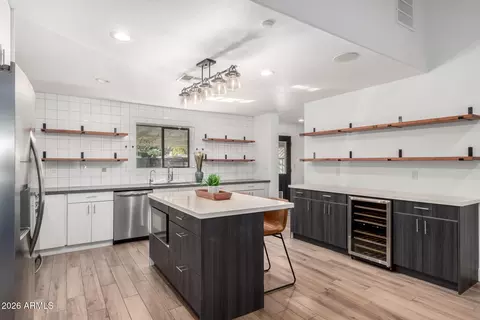 Kitchen - 4607 Edgemont Ave, Phoenix, AZ 85008 photo 1 of 6