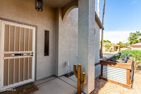 Exterior - 1355 E Betsy Ln, Gilbert, AZ 85296 photo 6 of 10