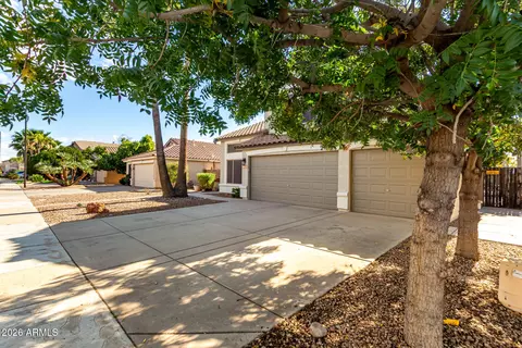 Exterior - 1355 E Betsy Ln, Gilbert, AZ 85296 photo 3 of 10