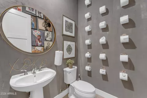 Bath - 3908 E Alameda Ln, Gilbert, AZ 85298 photo 4 of 7