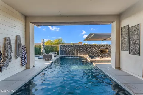 Exterior - 3908 E Alameda Ln, Gilbert, AZ 85298 photo 4 of 21