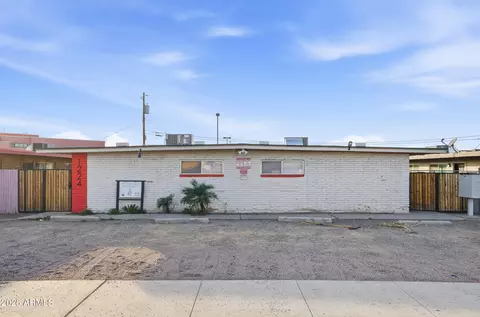 1224 S Smith Rd, Tempe, AZ 85281