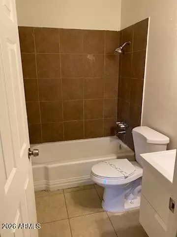 Bath - 1224 S Smith Rd, Tempe, AZ 85281 photo 2 of 2