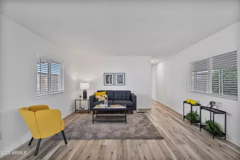 205 S Higley Rd #52, Mesa, AZ 85206