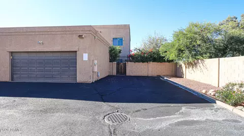 2826 E Tracy Ln #4, Phoenix, AZ 85032 photo 2