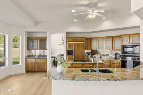 Kitchen - 7418 E Sandia Cir, Mesa, AZ 85207 photo 6 of 8