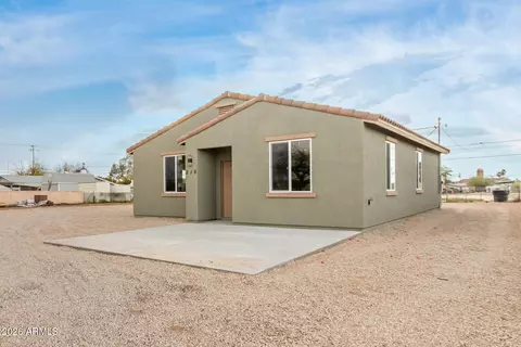 215 N Brown Ave, Casa Grande, AZ 85122