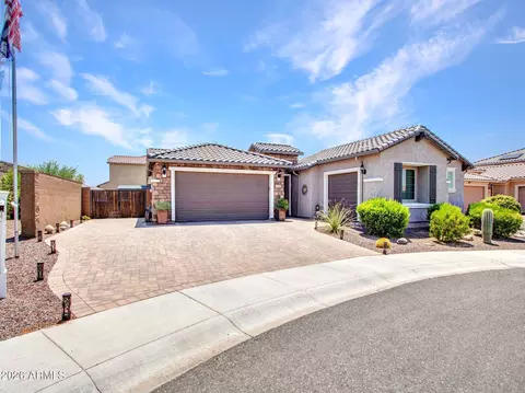 4121 W Copper Moon Way, New River, AZ 85087