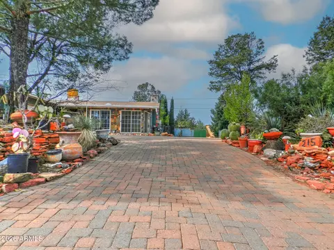 215 Mountain Shadows Dr, Sedona, AZ 86336