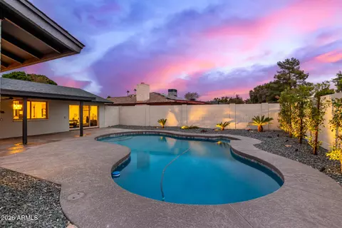 Exterior - 1023 E Watson Dr, Tempe, AZ 85283 photo 9 of 12
