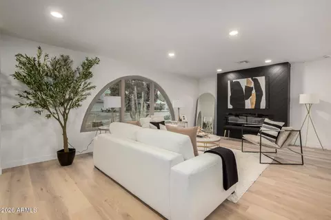 Living - 1023 E Watson Dr, Tempe, AZ 85283 photo 2 of 3