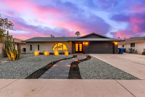 Exterior - 1023 E Watson Dr, Tempe, AZ 85283 photo 2 of 12