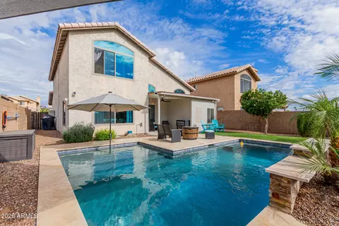Exterior - 1727 E Aspen Way, Gilbert, AZ 85234 photo 2 of 5