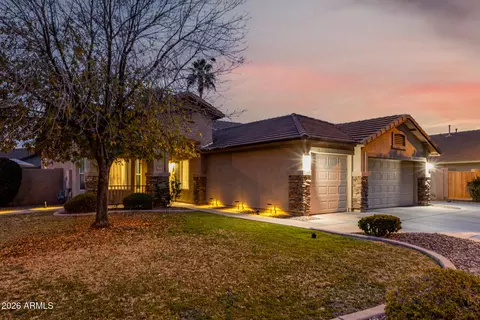 2096 S Quartz St, Gilbert, AZ 85295