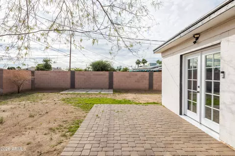Exterior - 4255 N 30th Dr, Phoenix, AZ 85017 photo 8 of 11
