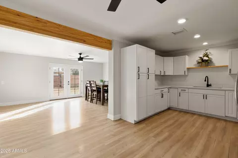 Entry Way - 4255 N 30th Dr, Phoenix, AZ 85017 photo 1 of 2