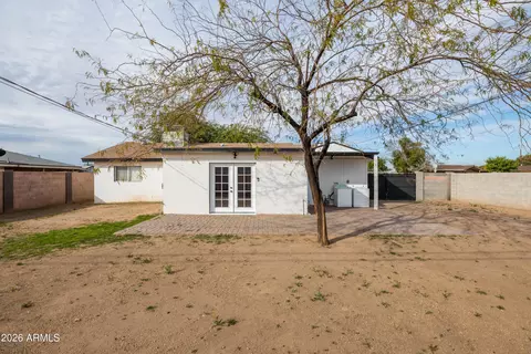 Exterior - 4255 N 30th Dr, Phoenix, AZ 85017 photo 1 of 11