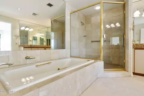 Bath - 1040 E Osborn Rd #601, Phoenix, AZ 85014 photo 1 of 6
