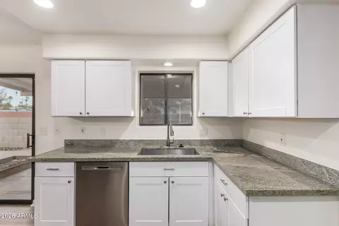 Kitchen - 335 S Stardust Ln, Apache Junction, AZ 85120 photo 3 of 4