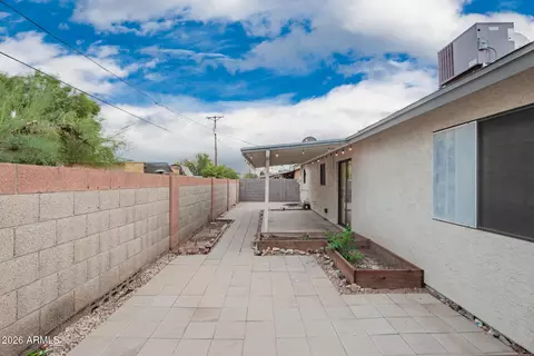 Exterior - 335 S Stardust Ln, Apache Junction, AZ 85120 photo 5 of 6