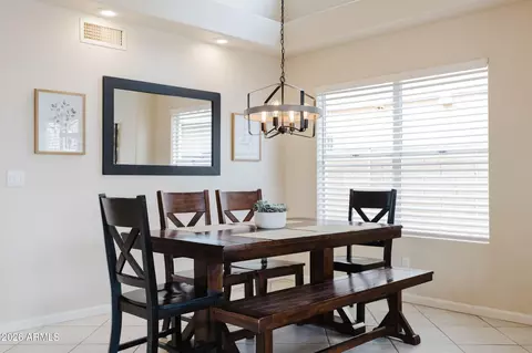 Dining - 3821 E Tanglewood Dr, Phoenix, AZ 85048 photo 5 of 5