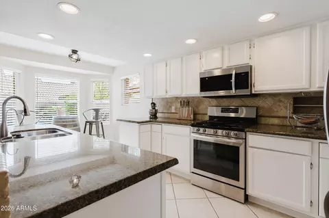 Kitchen - 3821 E Tanglewood Dr, Phoenix, AZ 85048 photo 1 of 4