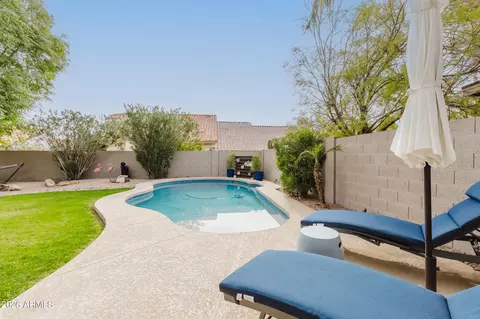 Exterior - 3821 E Tanglewood Dr, Phoenix, AZ 85048 photo 3 of 9