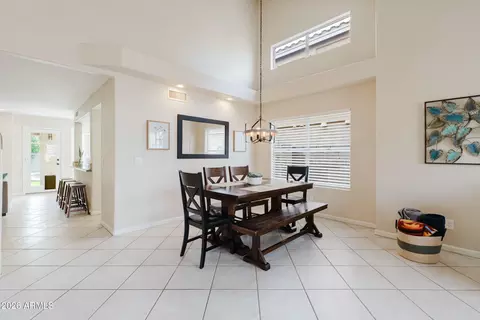 Dining - 3821 E Tanglewood Dr, Phoenix, AZ 85048 photo 4 of 5